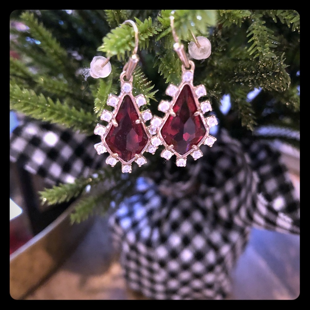 Kendra Scott Brett Earring in Berry